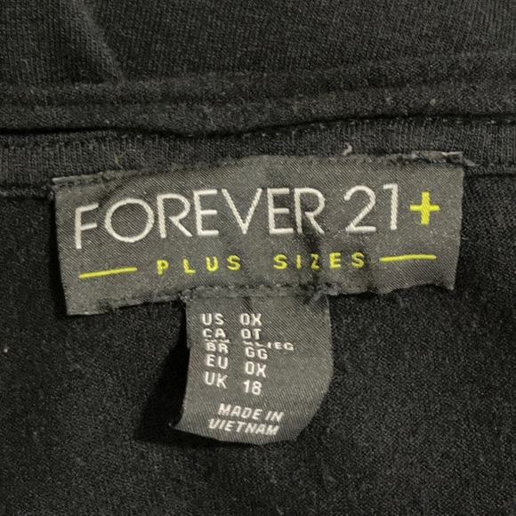 *Forever 21 Women's Black Round Neck Short Sleeve Top Size 18 - Picture 8 of 8